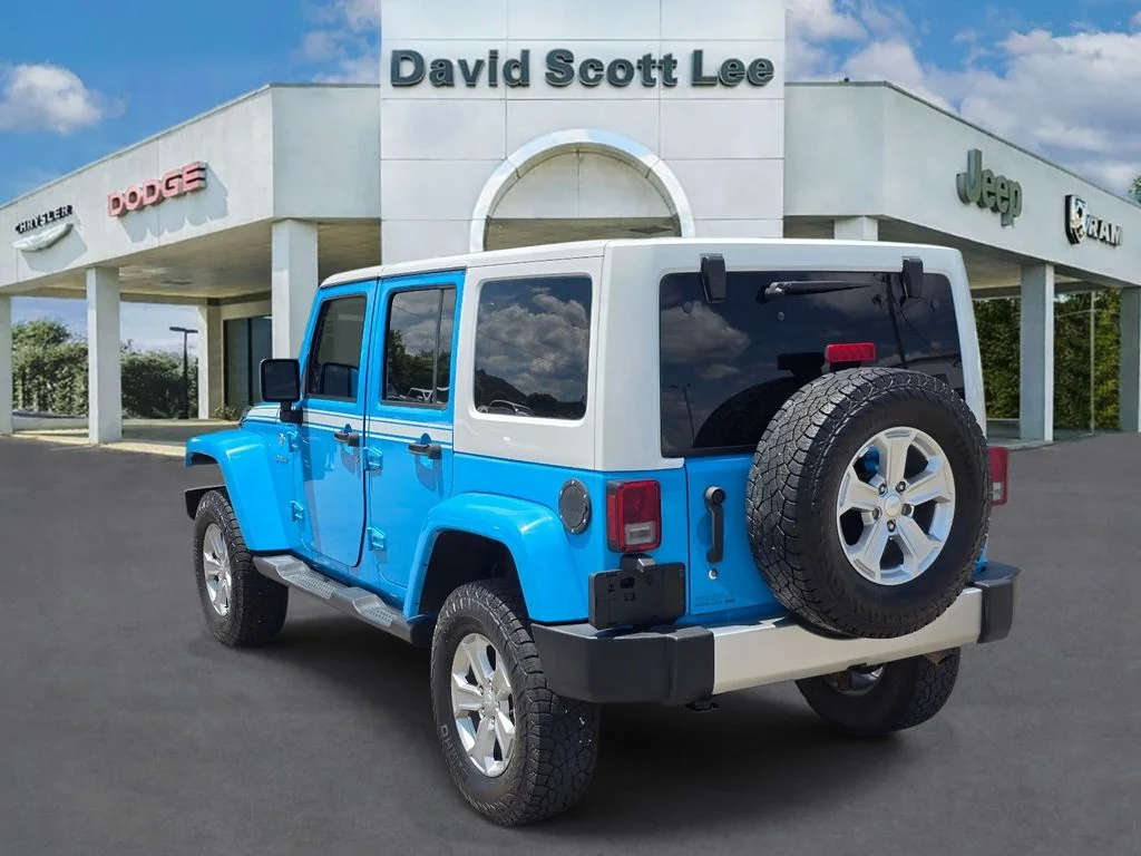 Used 2017 Blue Jeep Unlimited Sahara image 8