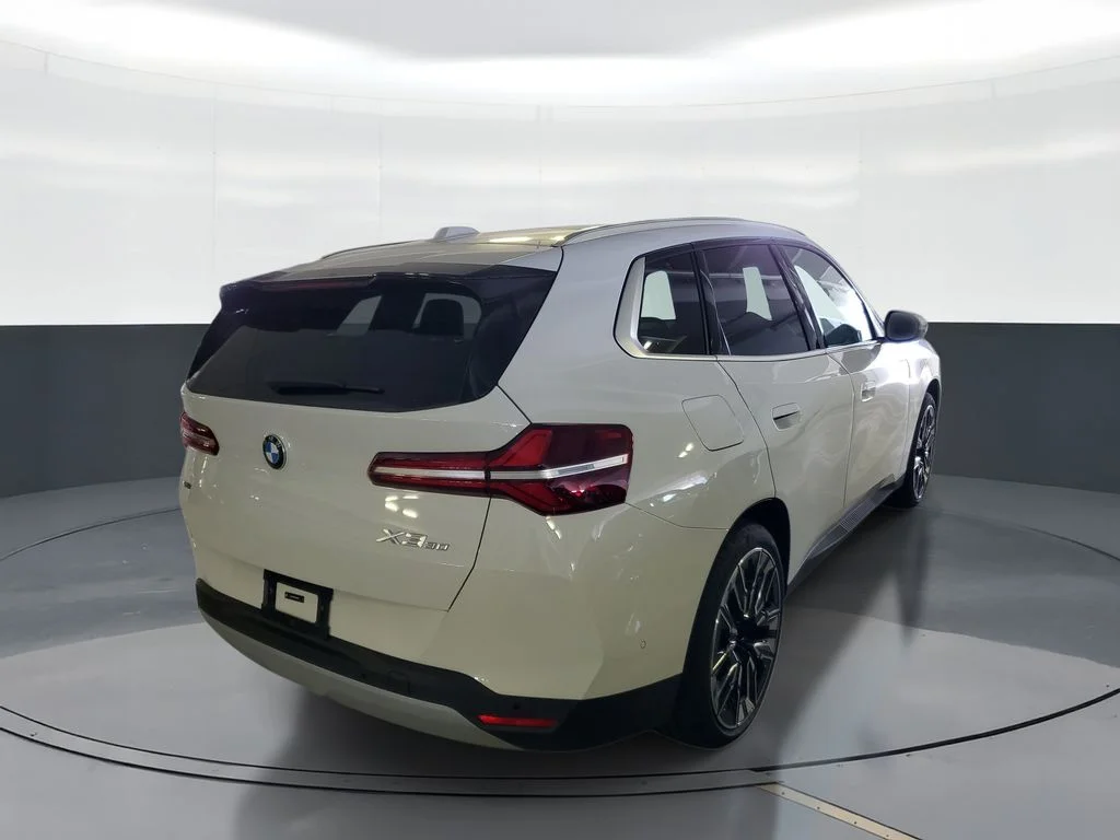 New 2026 Alpine White BMW 30 xDrive image 3