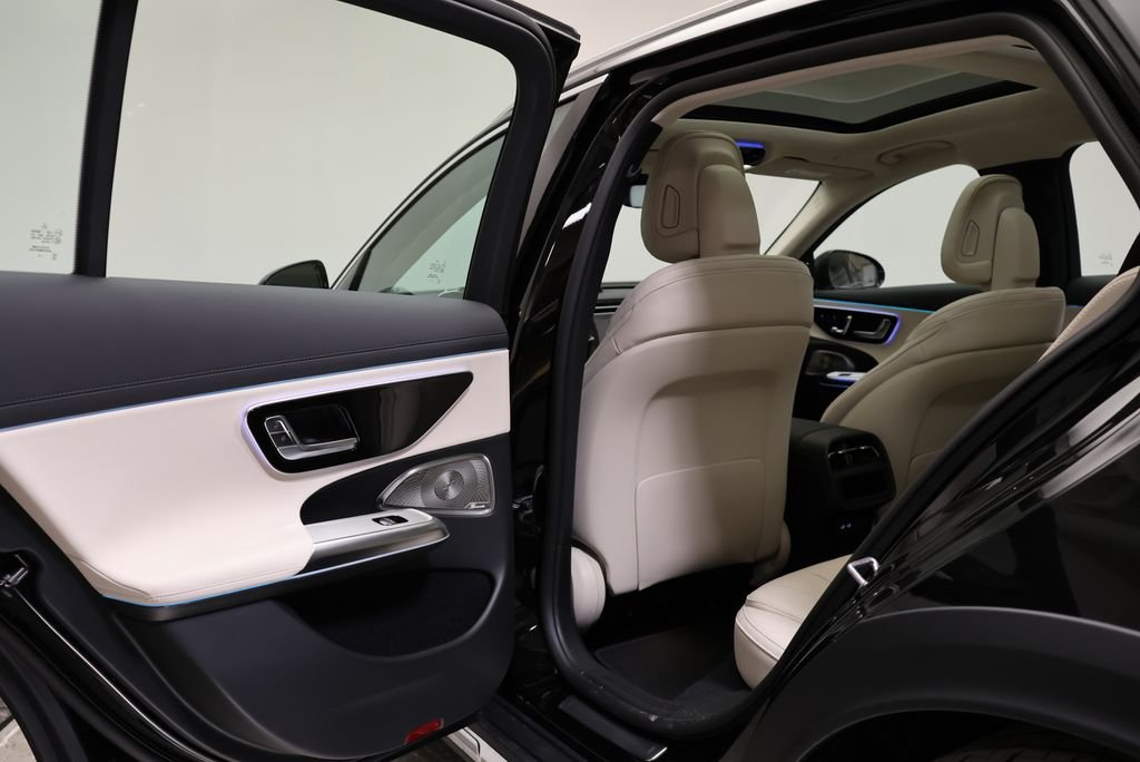New 2026 Obsidian Black Metallic Mercedes-Benz E 450 image 38