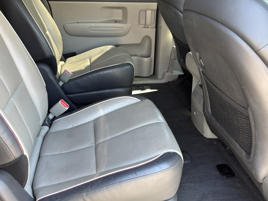 Used 2017 Red Kia LX image 17