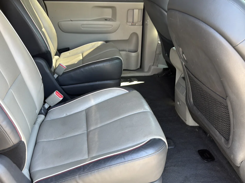 Used 2017 Red Kia LX image 17