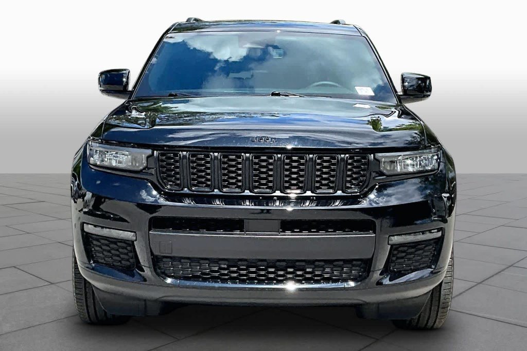 Used 2024 Black Jeep Limited image 4
