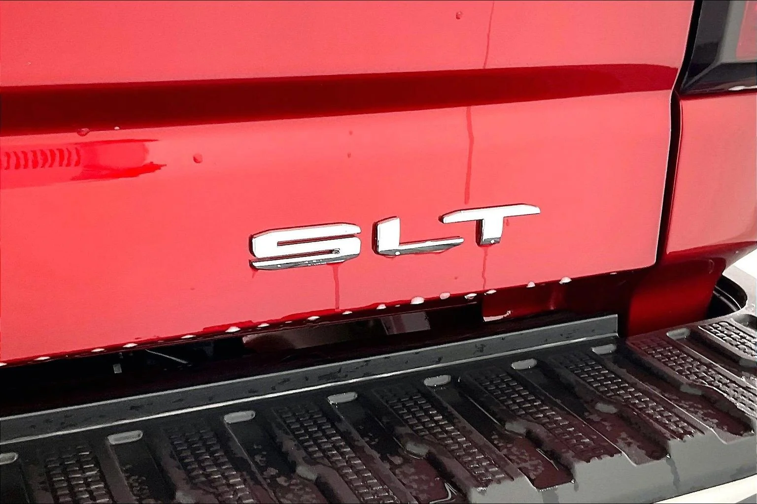 New 2026 Volcanic Red Tintcoat GMC SLT image 17
