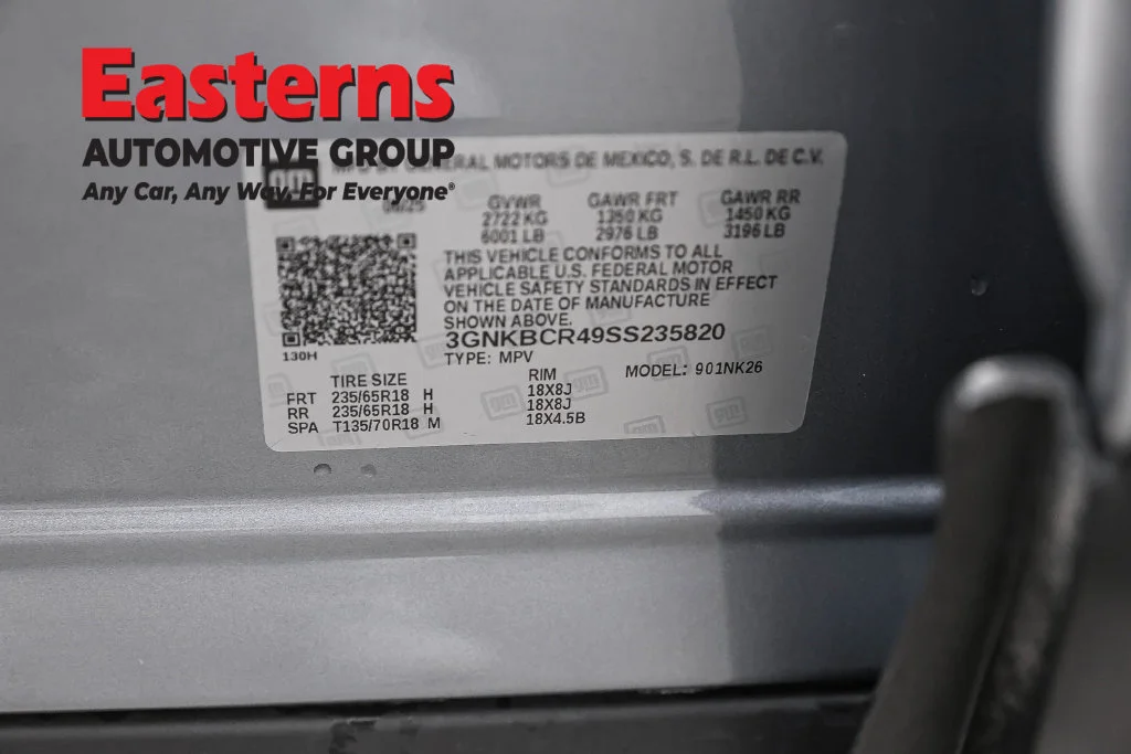 Used 2025 Gray Chevrolet LT image 37