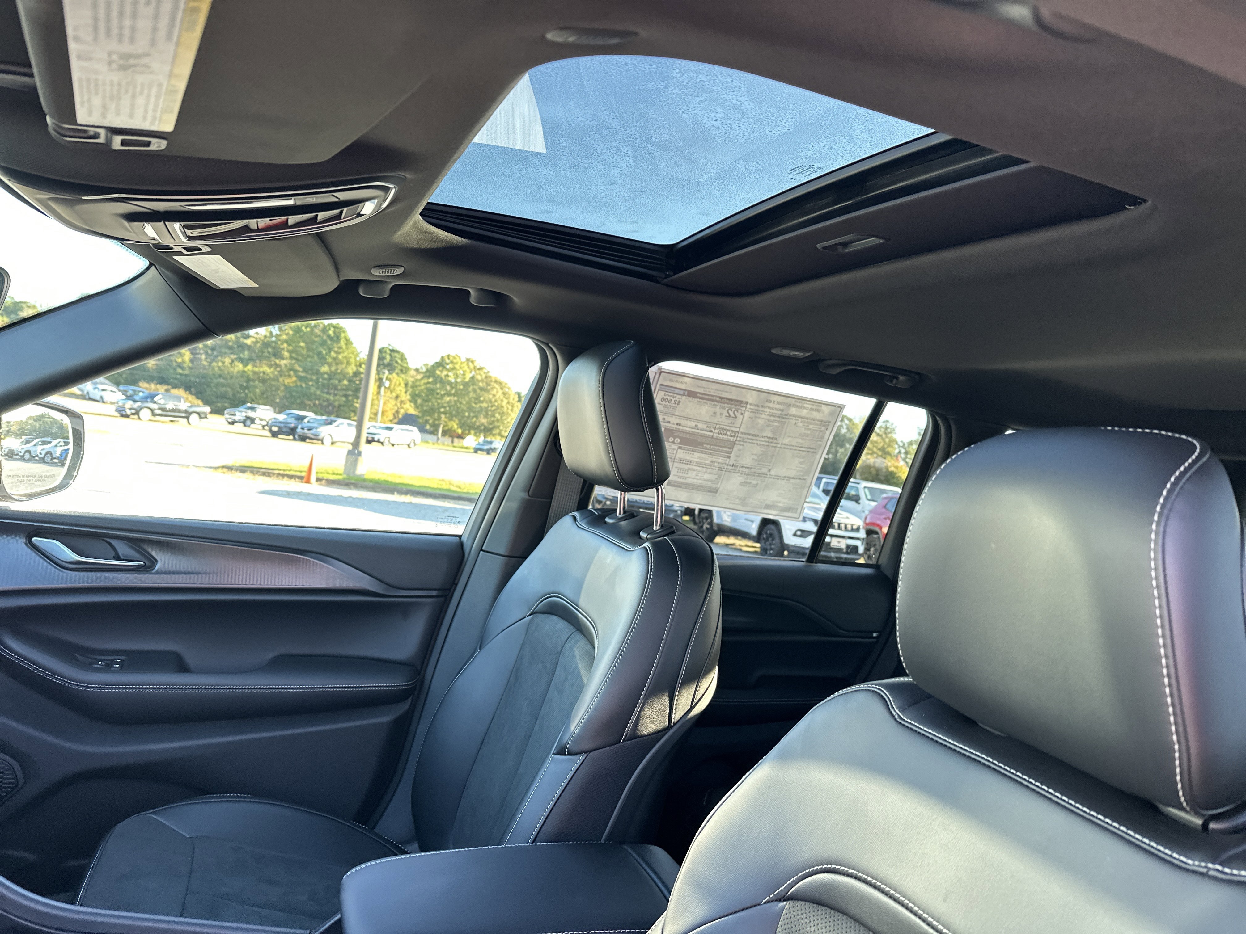 2025 Jeep Grand Cherokee Altitude - Photo 33