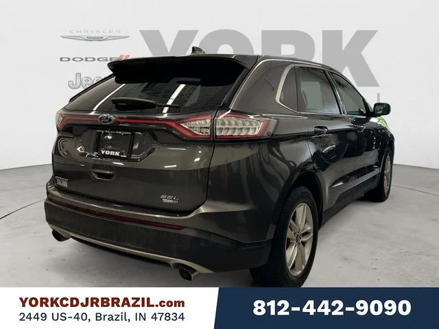 Used 2015  Ford SEL image 5