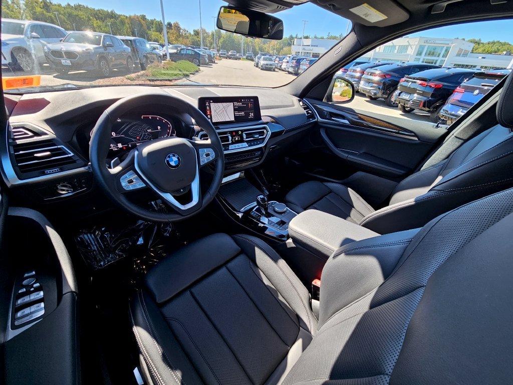 Used 2023 Jet Black BMW xDrive30i image 24