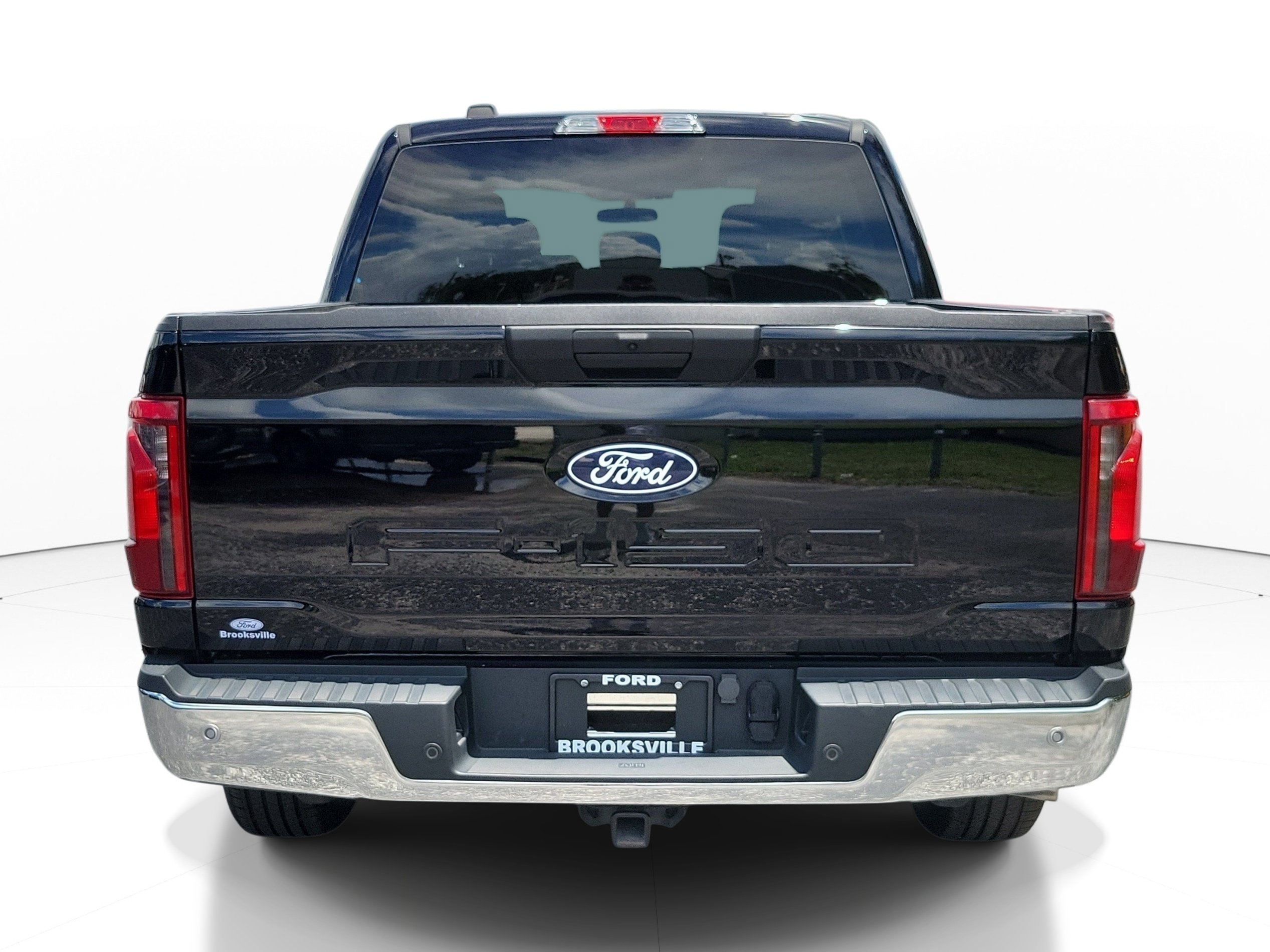 Used 2025 Black Metallic Ford XLT image 4