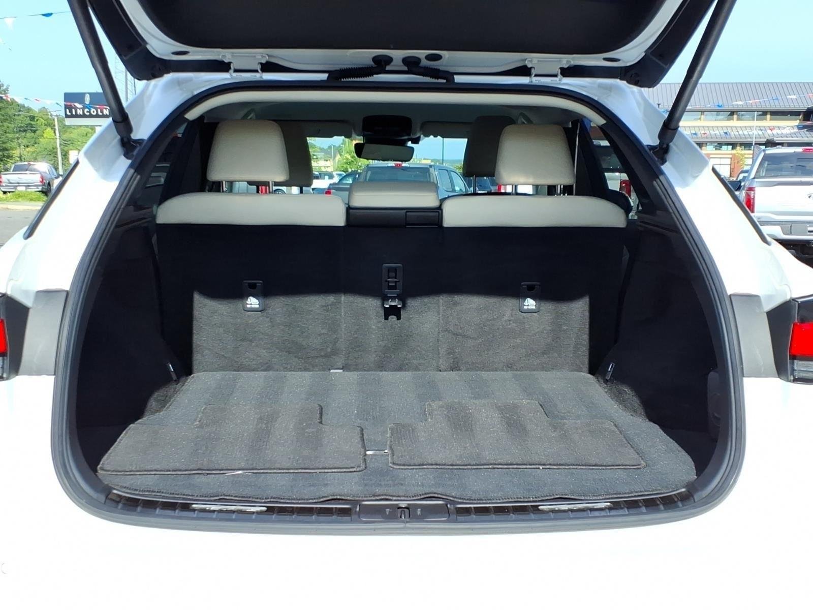 Used 2023 Eminent White Pearl Lexus RX 350 Luxury image 31