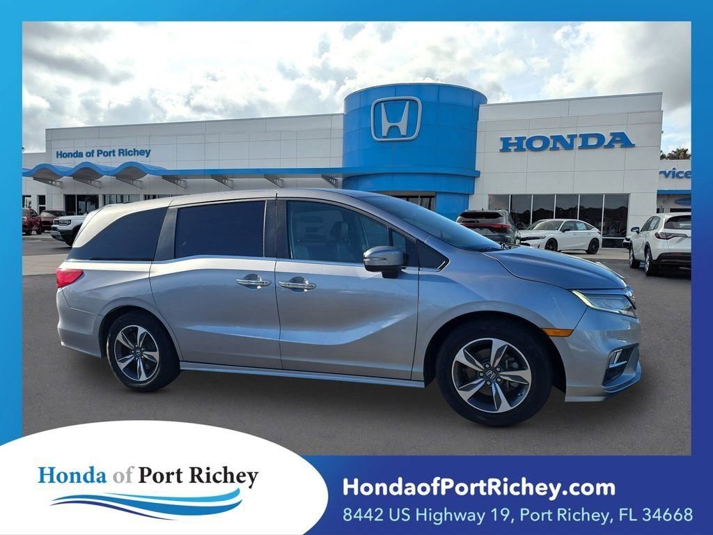 2018 Honda Odyssey Touring's photo