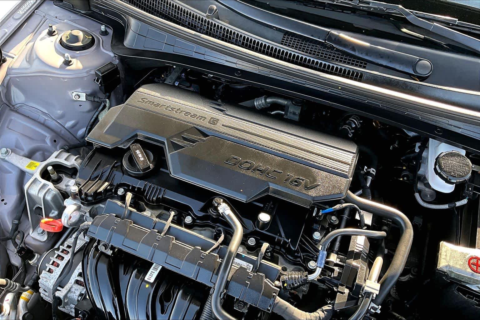 Used 2023 Fluid Metal Hyundai Limited image 32