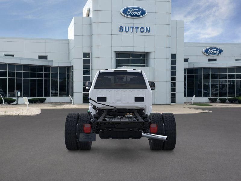 New 2025 Oxford White Ford F-550® XL image 5