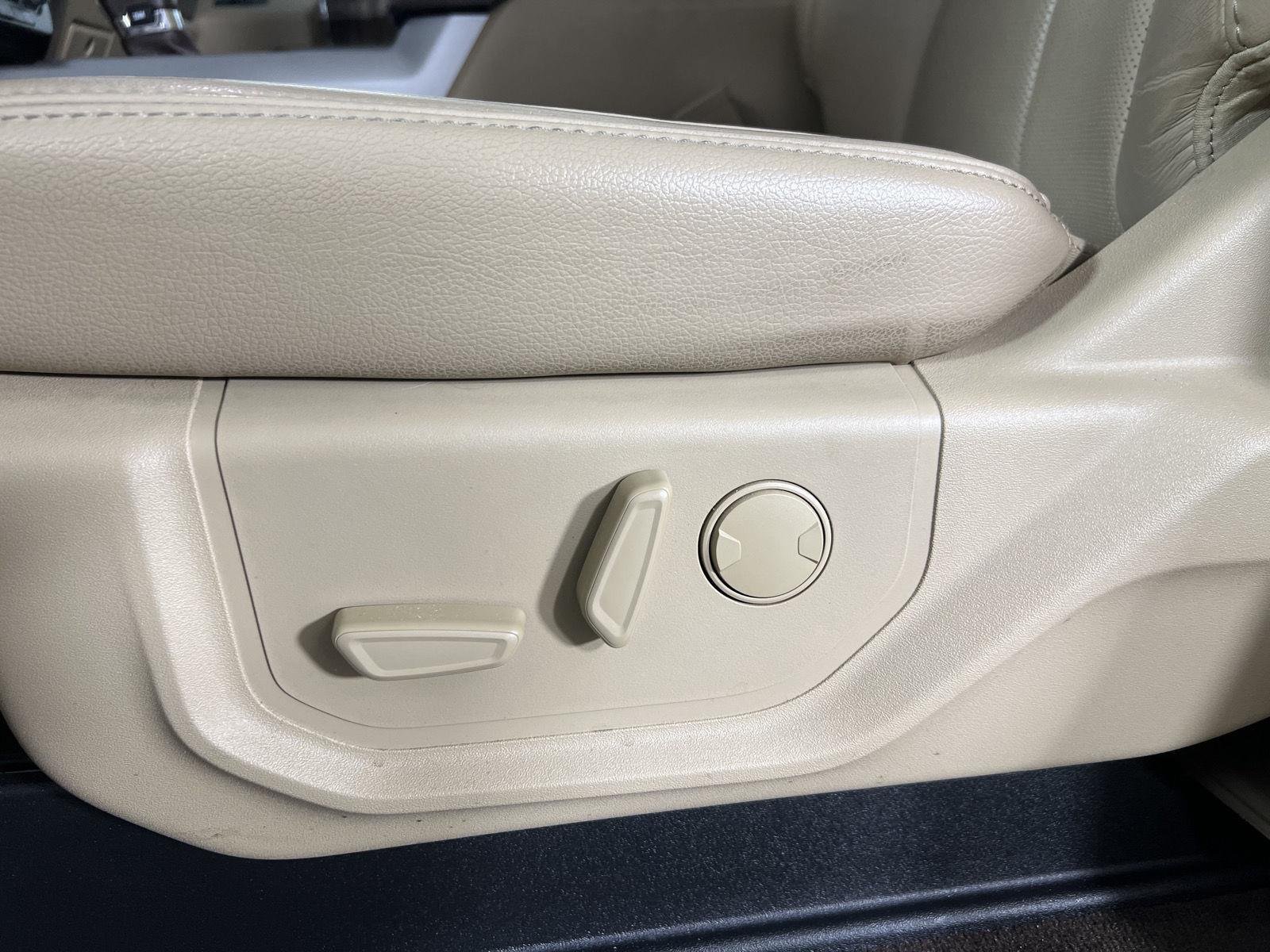 Used 2019 Agate Black Ford LARIAT image 38