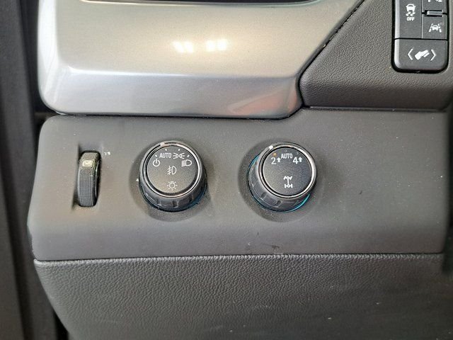 Used 2018 Gray Chevrolet LT image 12