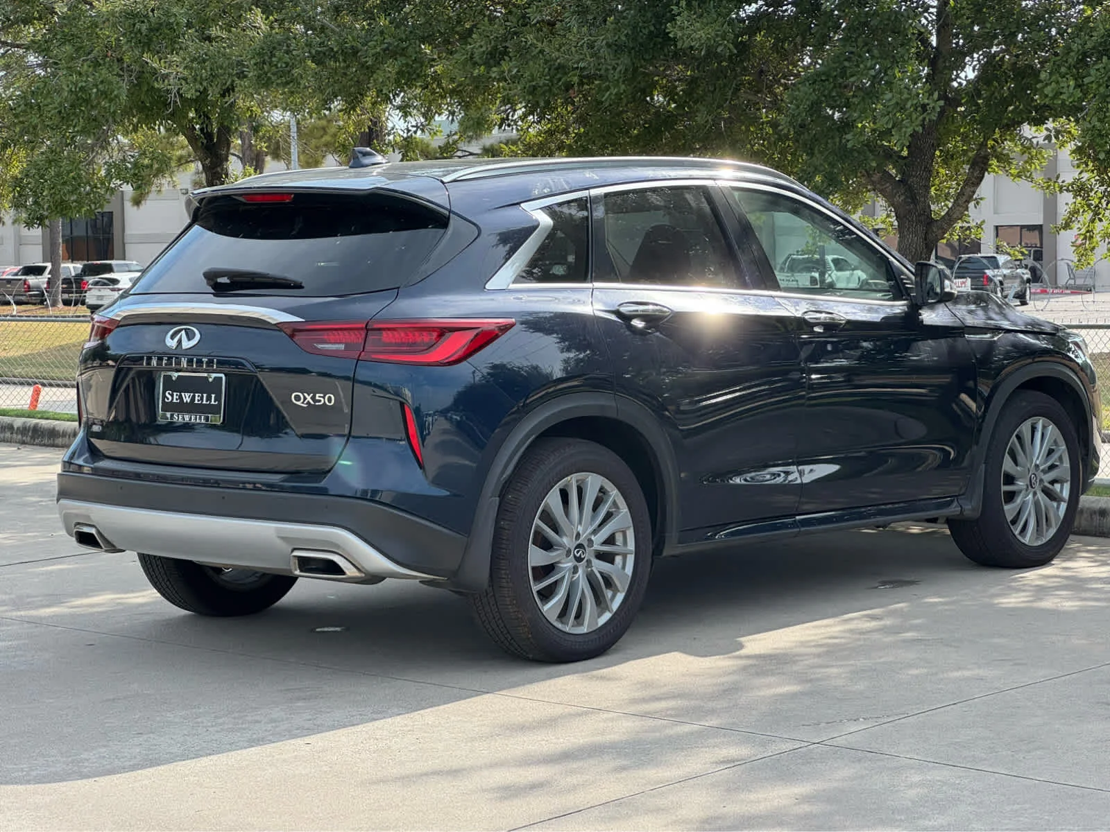 Certified Used 2025 Hermosa Blue INFINITI LUXE image 5
