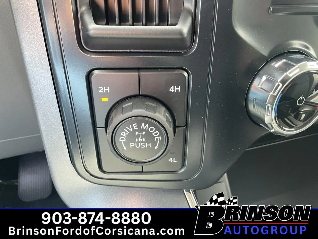 New 2026 Iconic Silver Metallic Ford XLT image 15