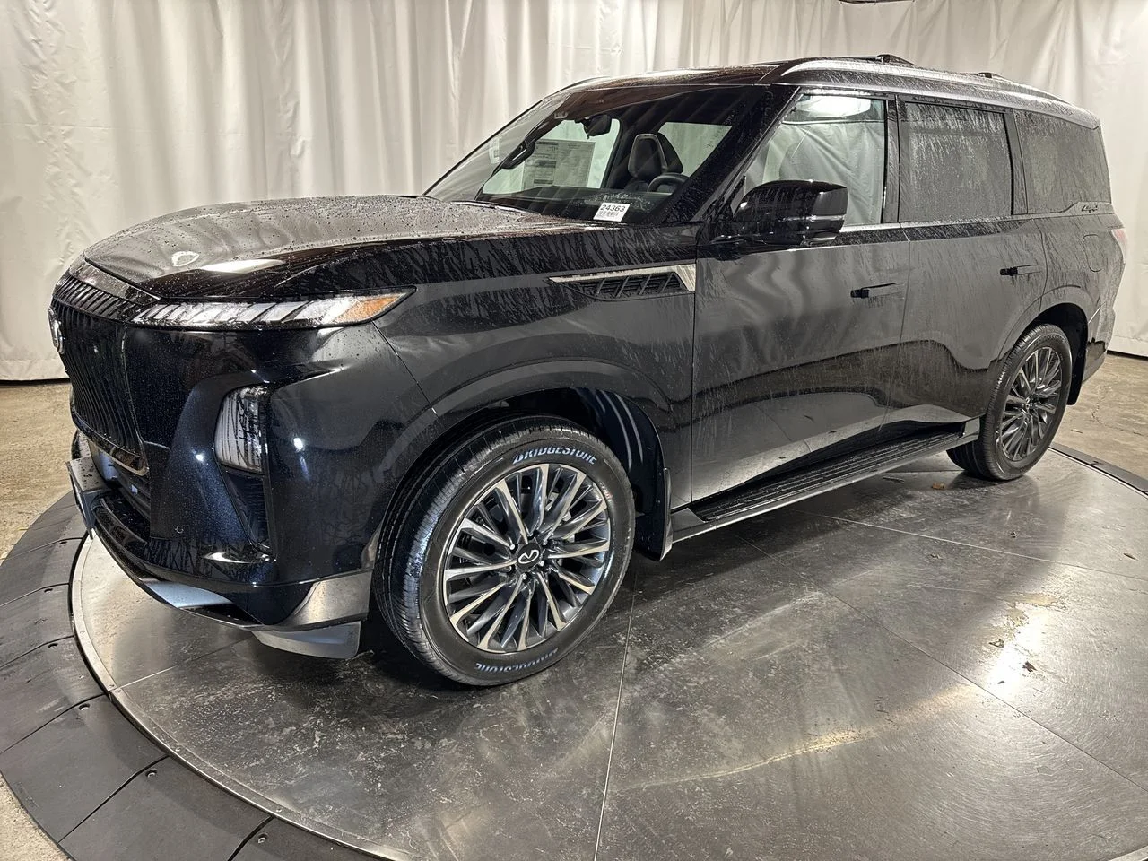 2026 INFINITI QX80 Autograph 4WD's photo