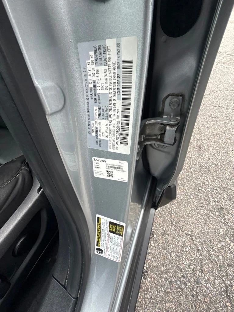 Used 2021 Silver Mazda Preferred image 15