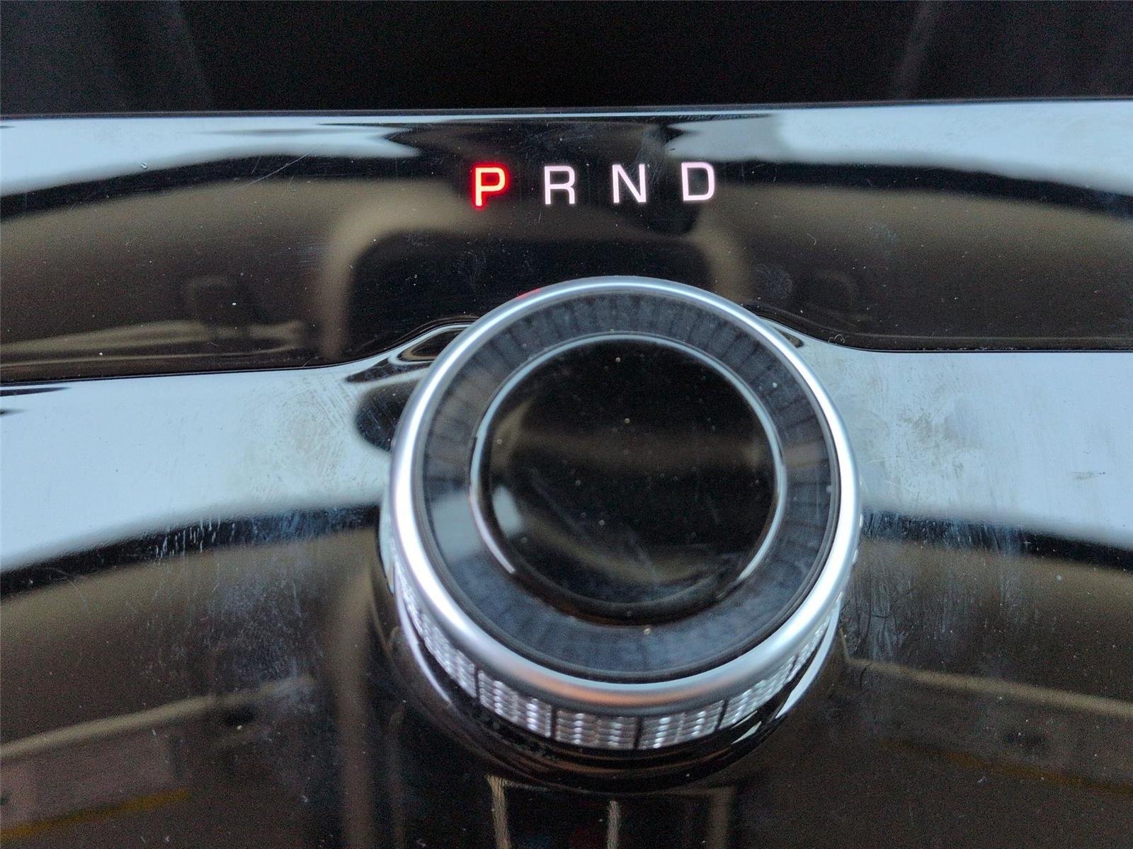 Used 2023 Diamond Black Crystal Pearlcoat Jeep Laredo image 28