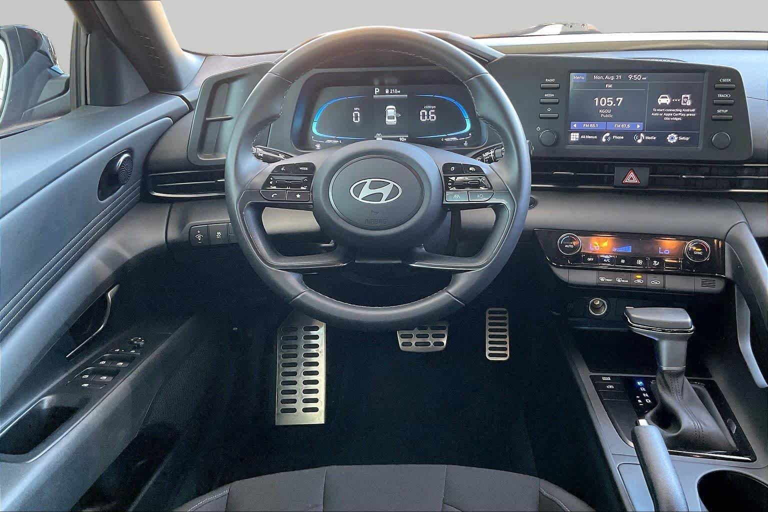 Pre-Owned 2025 Hyundai Elantra SEL Sport