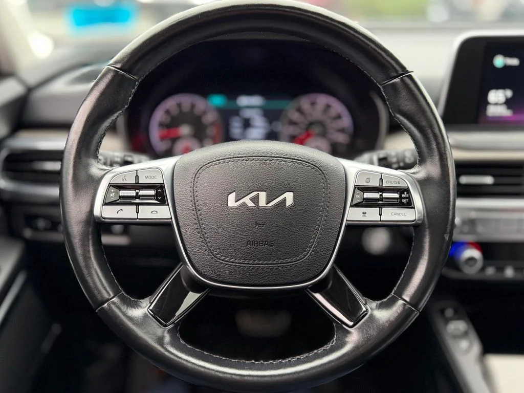 Used 2022 White Kia SX image 9