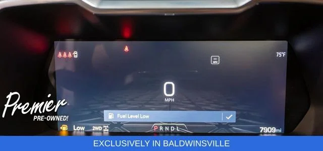 Used 2025 Summit White GMC Elevation image 18