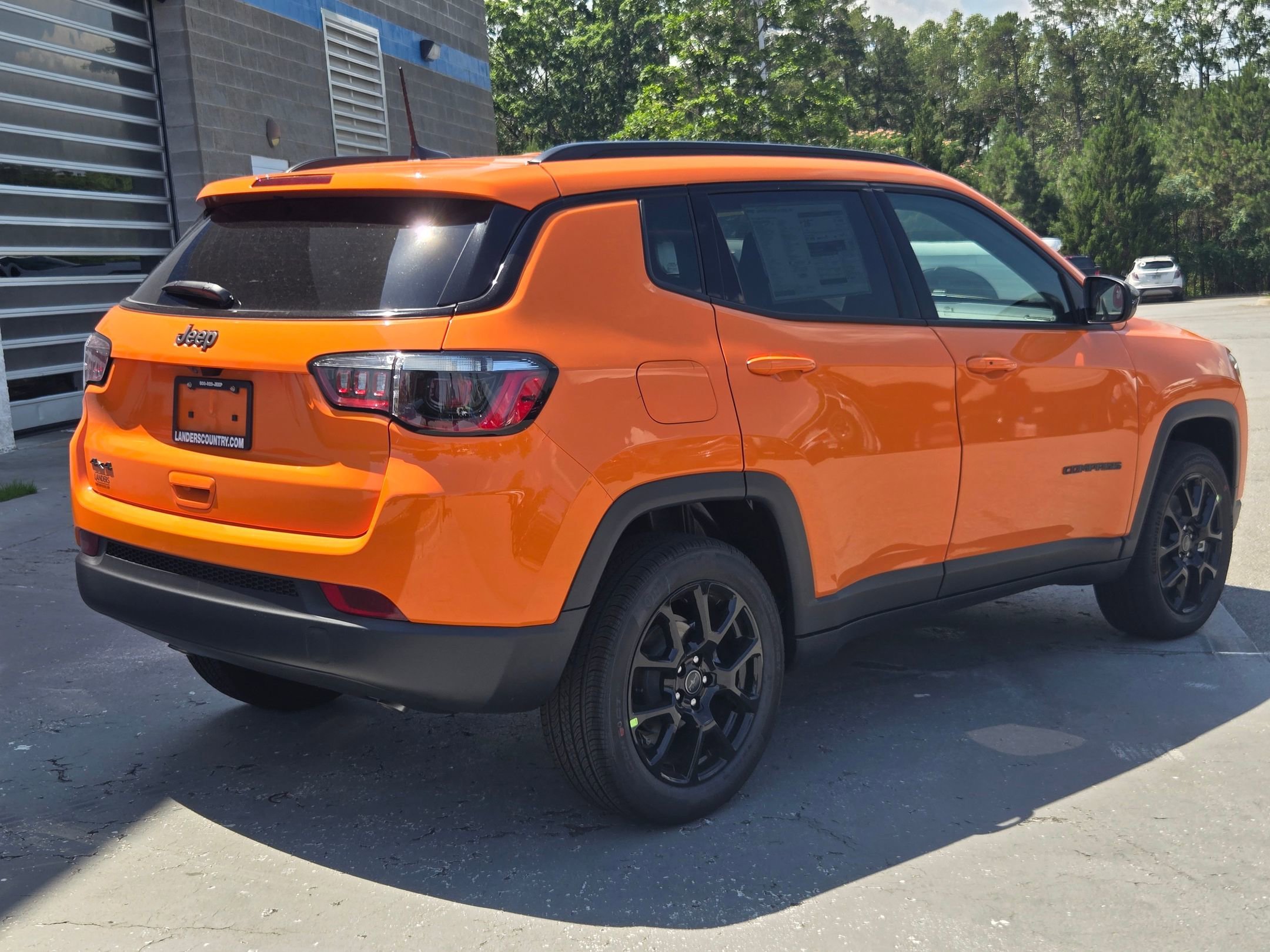 New 2026 Joose Exterior Paint Jeep Latitude image 7