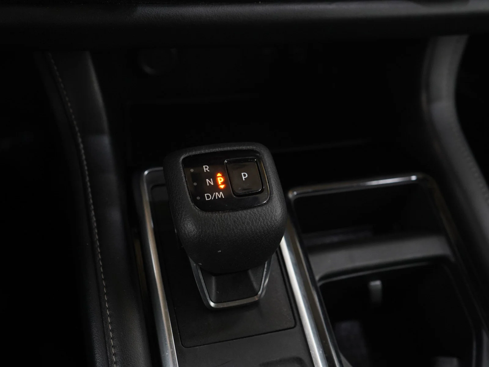 Used 2023 Gun Metallic Nissan SV image 23
