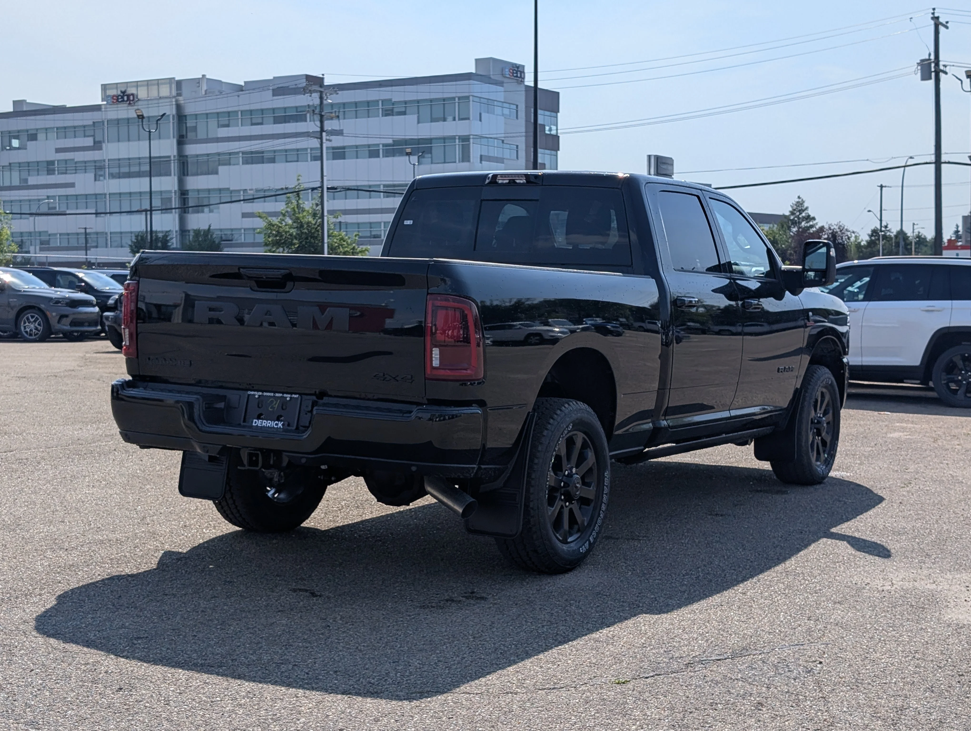 New 2026 Diamond Black Crystal Pearlcoat Ram Laramie image 7