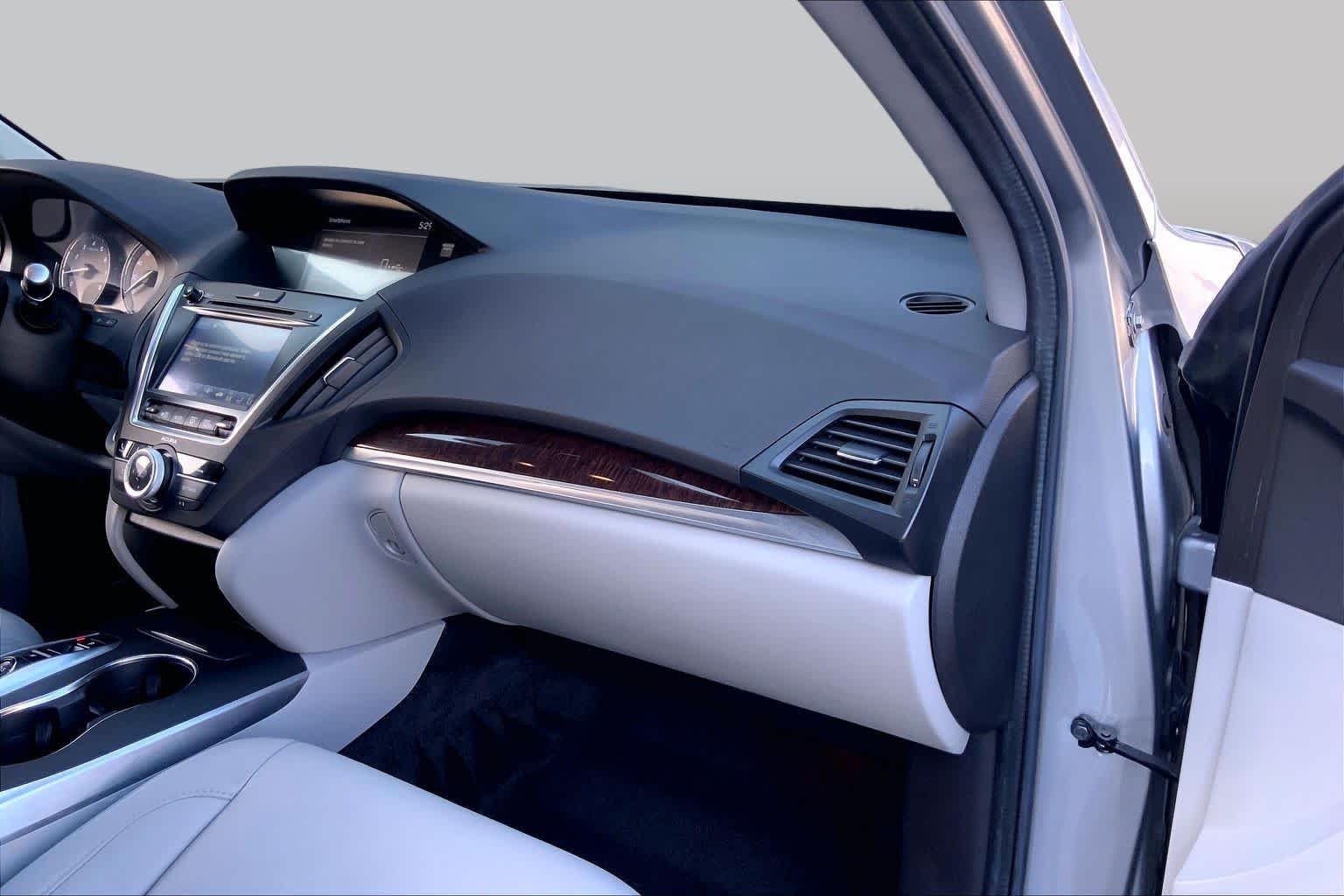 Used 2020 Lunar Silver Metallic Acura  image 19
