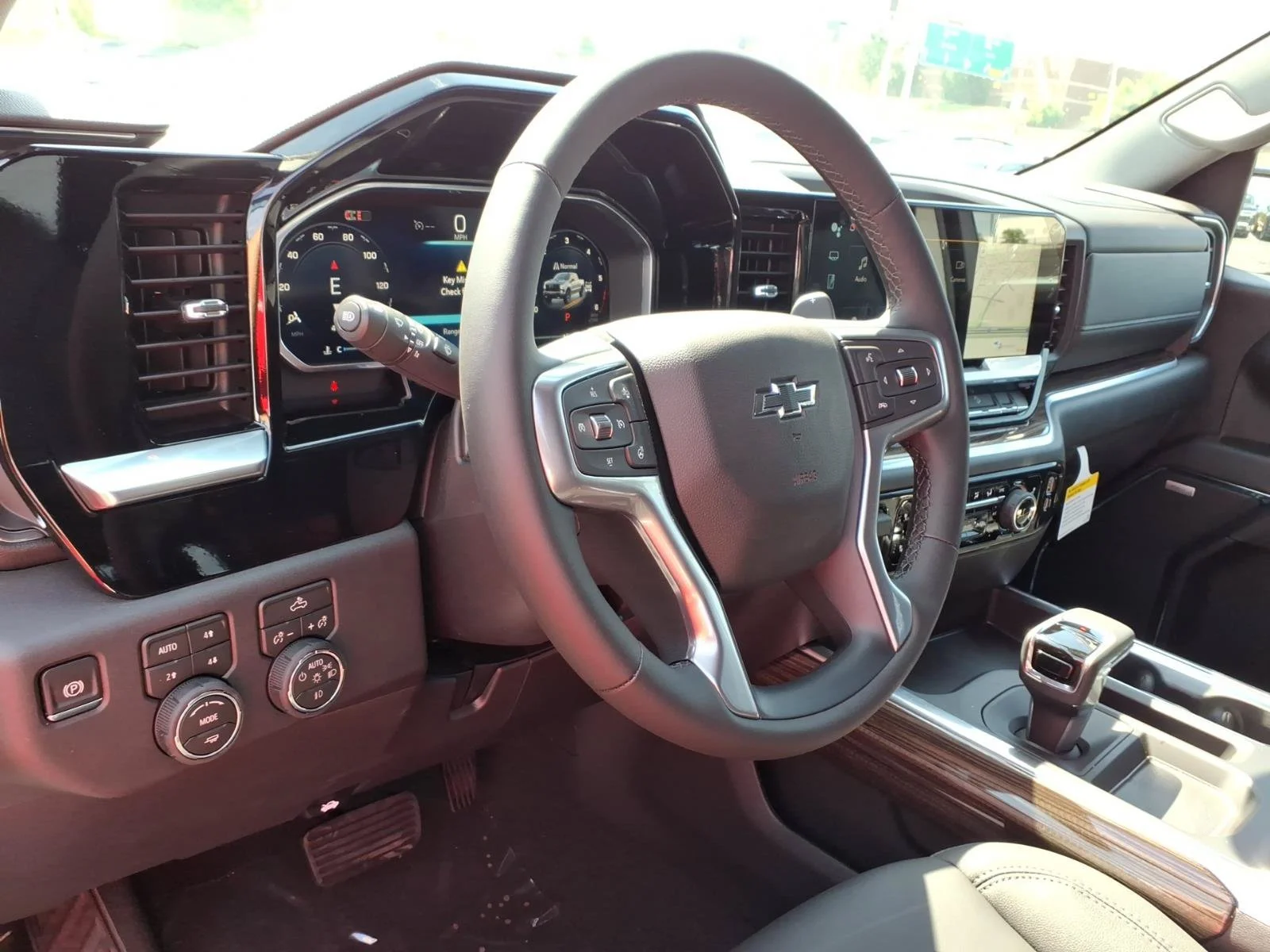 New 2026 Summit White Chevrolet LT Trail Boss image 6