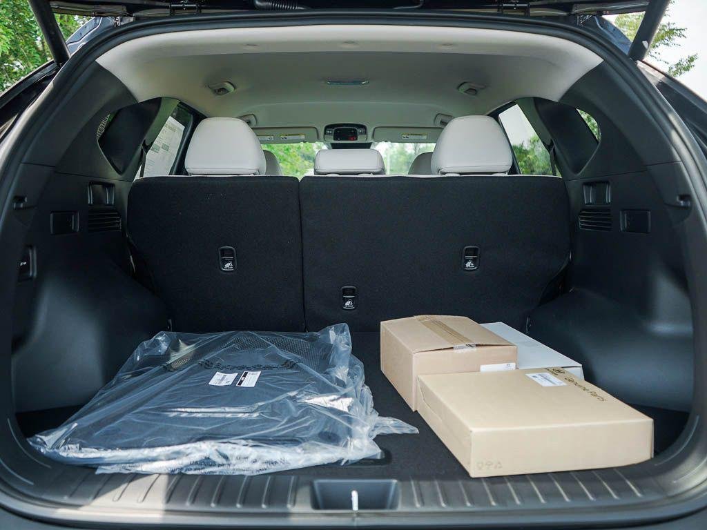 New 2026 Creamy White Pearl Hyundai SEL Convenience AWD image 33