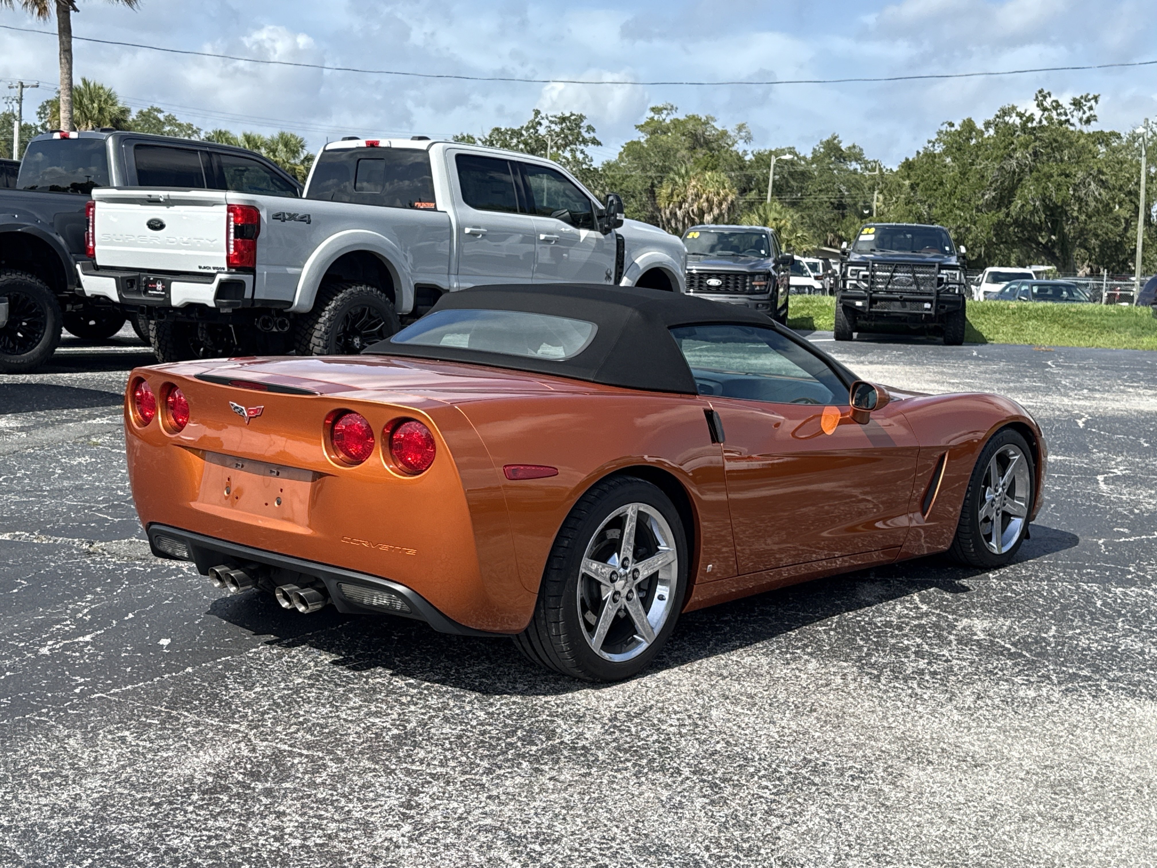 Used 2007 Atomic Orange Metallic Chevrolet Base image 7