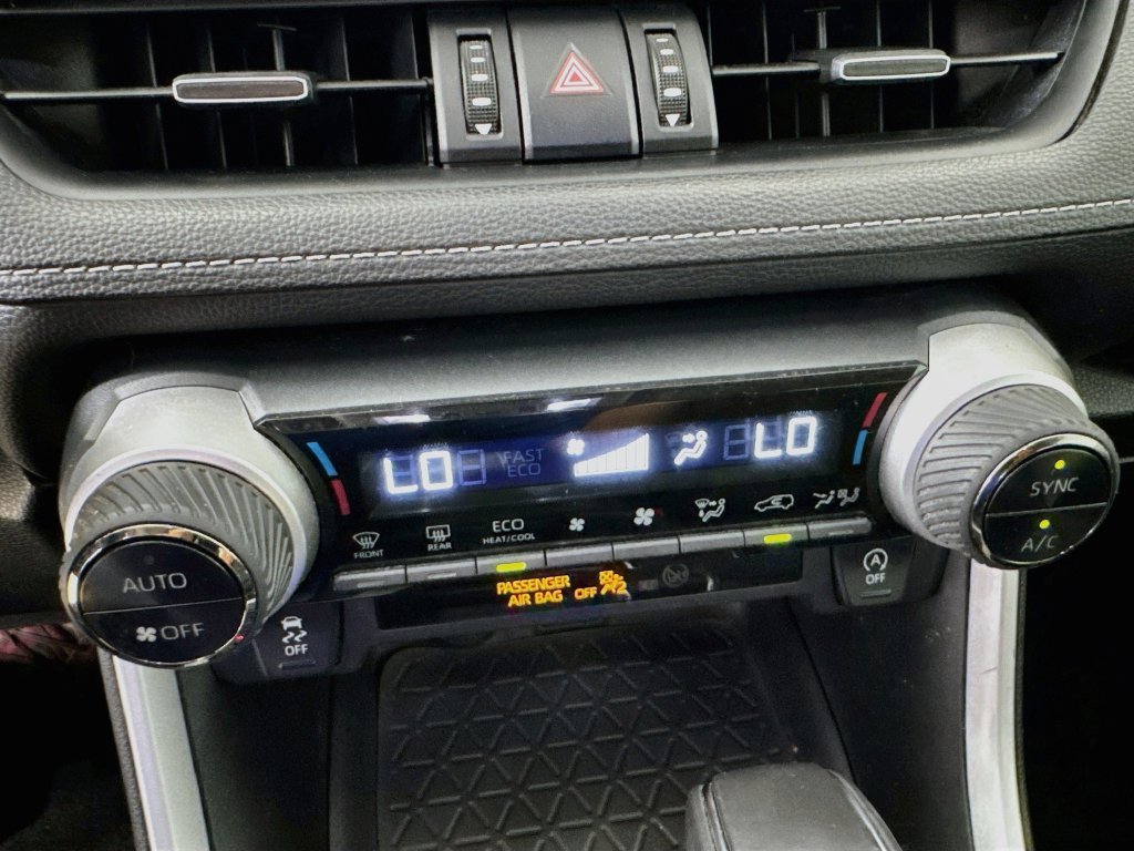 2022 Toyota RAV4 XLE Premium - Photo 17