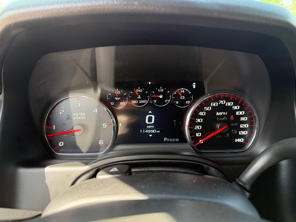 Used 2016 Black GMC Denali image 9