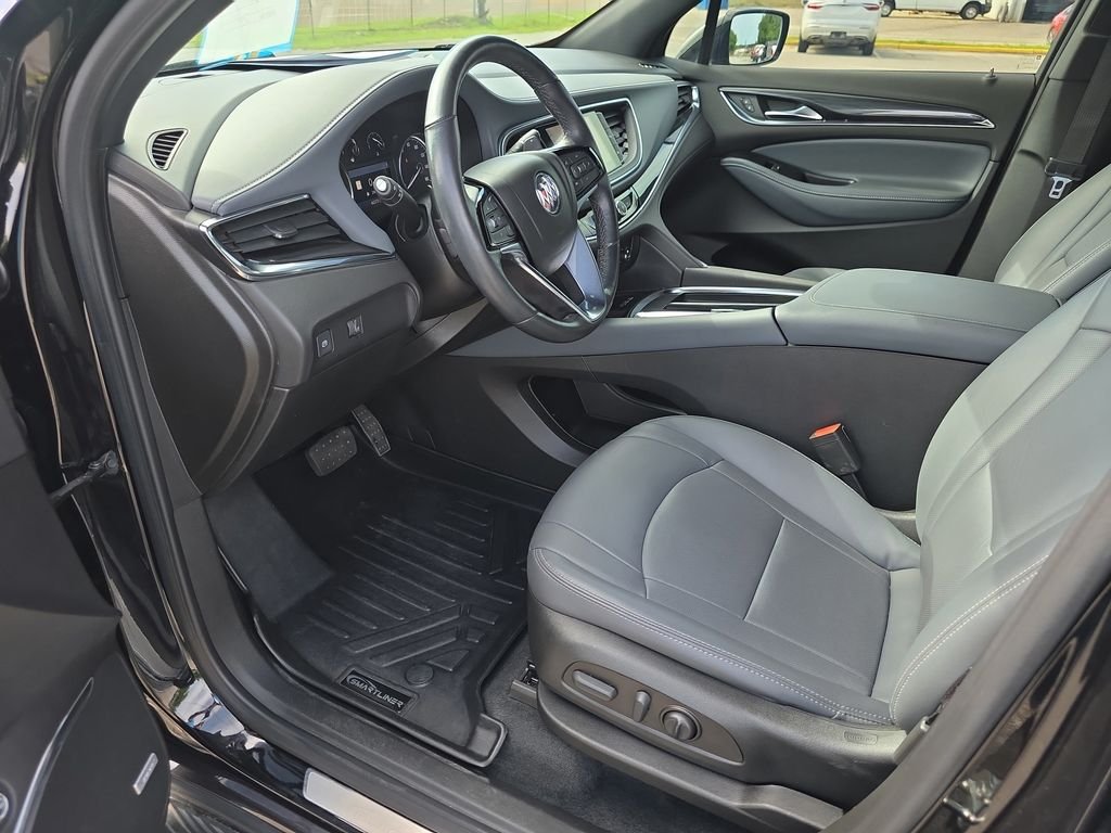 Used 2023 Black Buick Essence image 11
