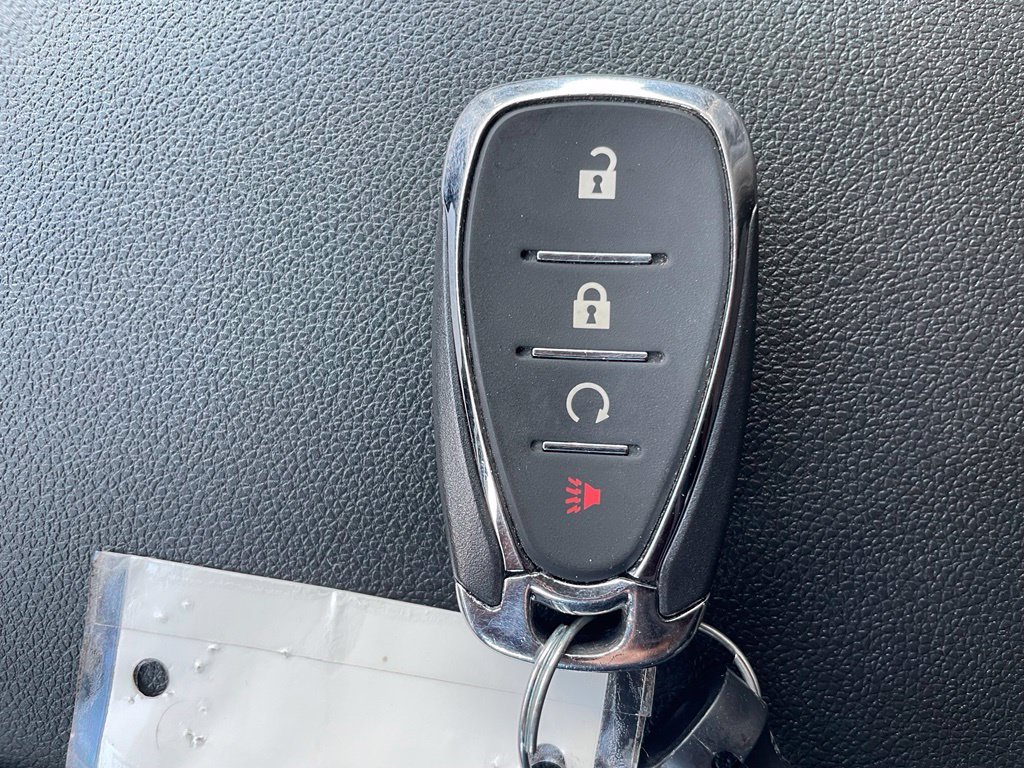 Used 2024 Gray Chevrolet ACTIV image 20