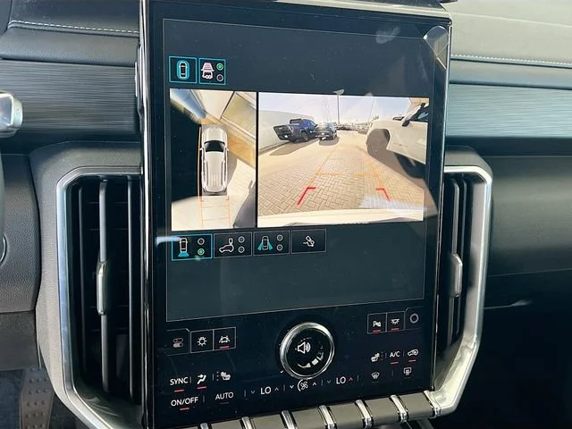 New 2026 Summit White GMC Elevation image 9