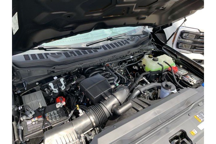 New 2026 Agate Black Metallic Ford XLT image 25