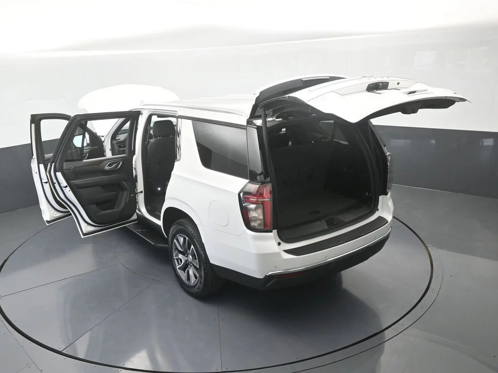 Used 2022 Iridescent Pearl Tricoat Chevrolet LT image 77