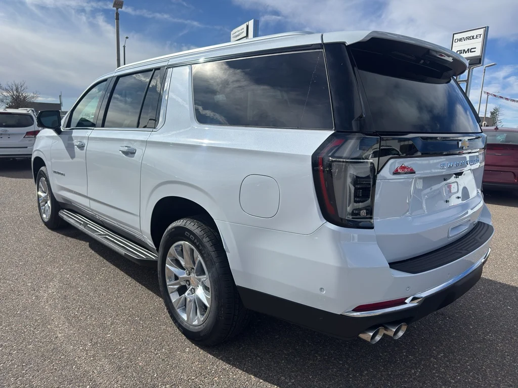 2026 Chevrolet Suburban Premier - Photo 9