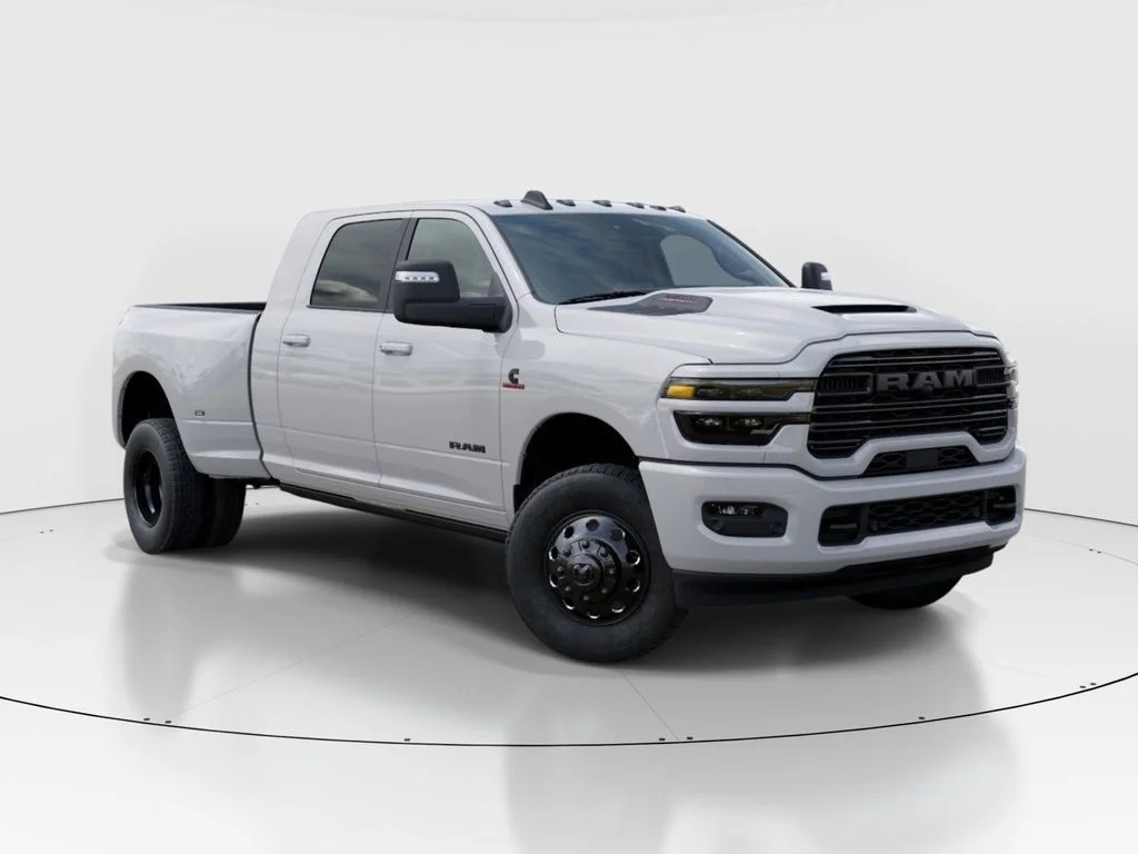 New 2026 Bright White Clear-Coat Exterior Paint RAM Laramie image 6