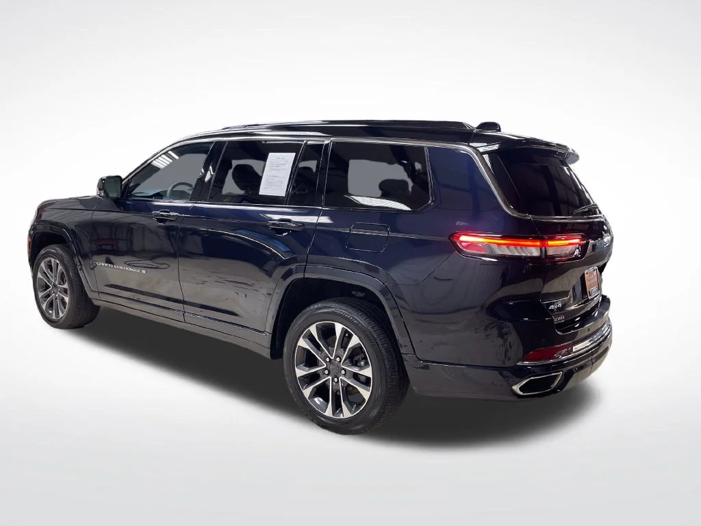 Certified Used 2024 Black Jeep Overland image 3