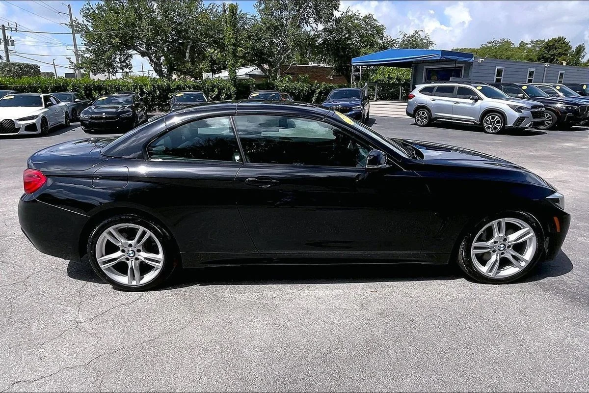 Used 2019 Black BMW xDrive image 29