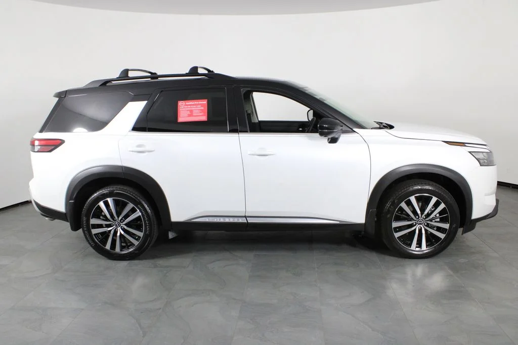 2025 Nissan Pathfinder Platinum - Photo 12