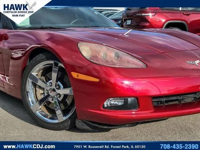 Used 2009 Red Chevrolet w/1LT image 3