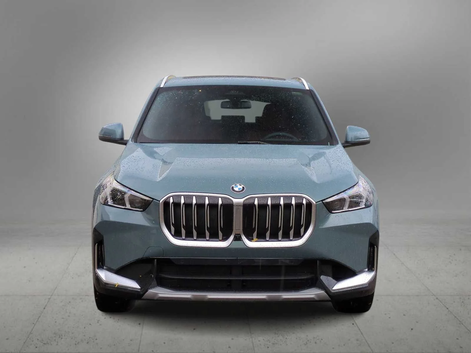 New 2026 Cape York Green Metallic BMW xDrive28i image 3