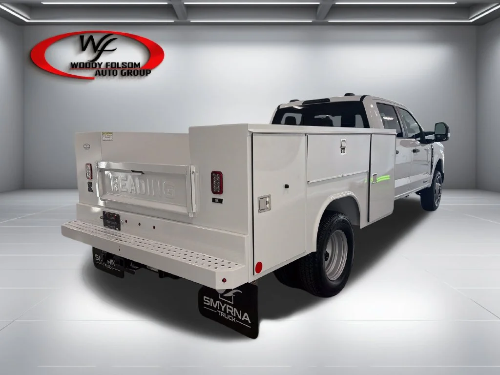 New 2027 Oxford White Ford F-350® XL image 7