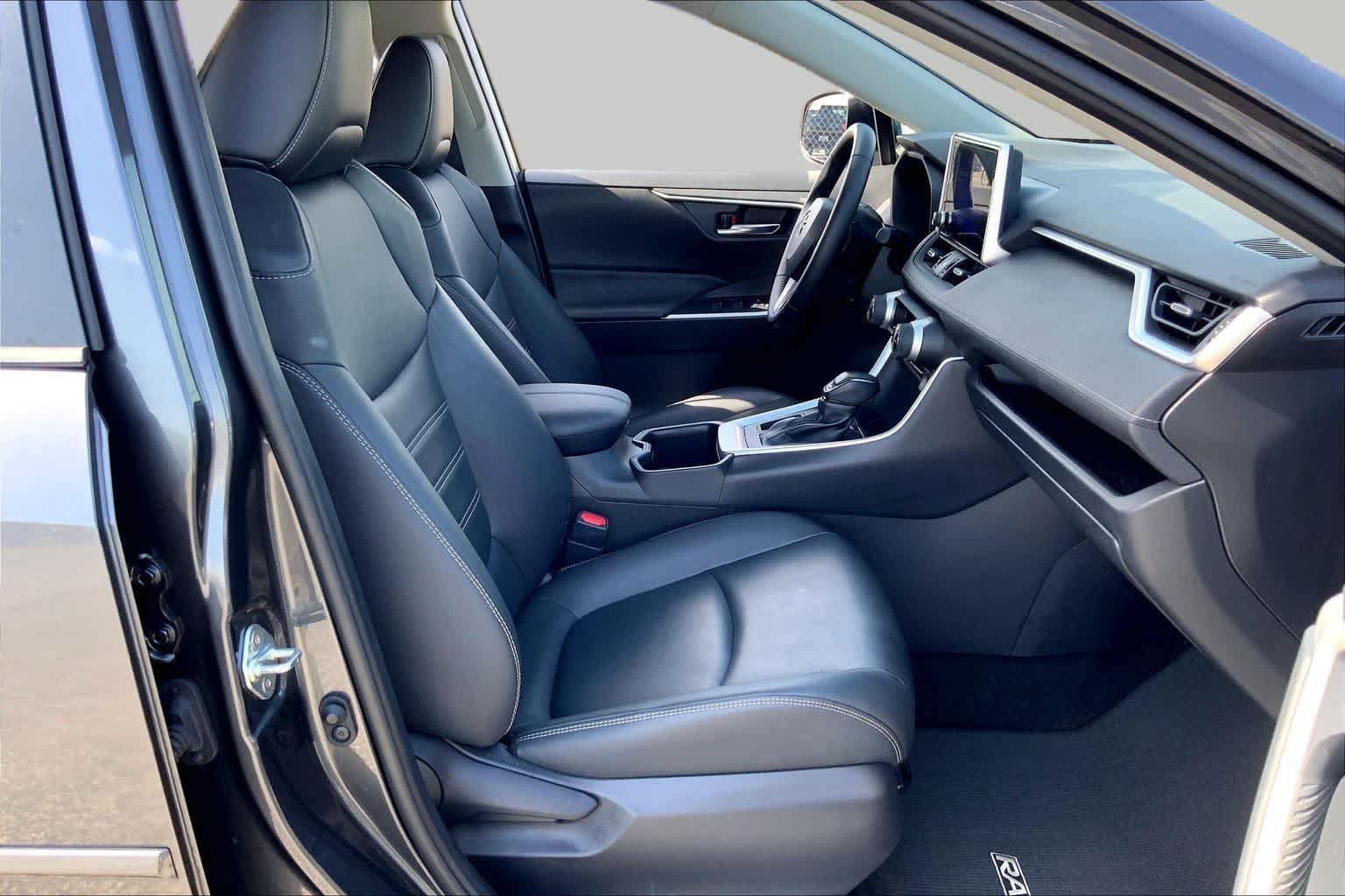 Used 2024 Magnetic Gray Metallic Toyota XLE Premium image 9