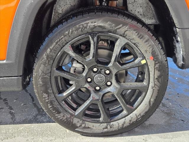 New 2026 Joose Exterior Paint Jeep Latitude image 9